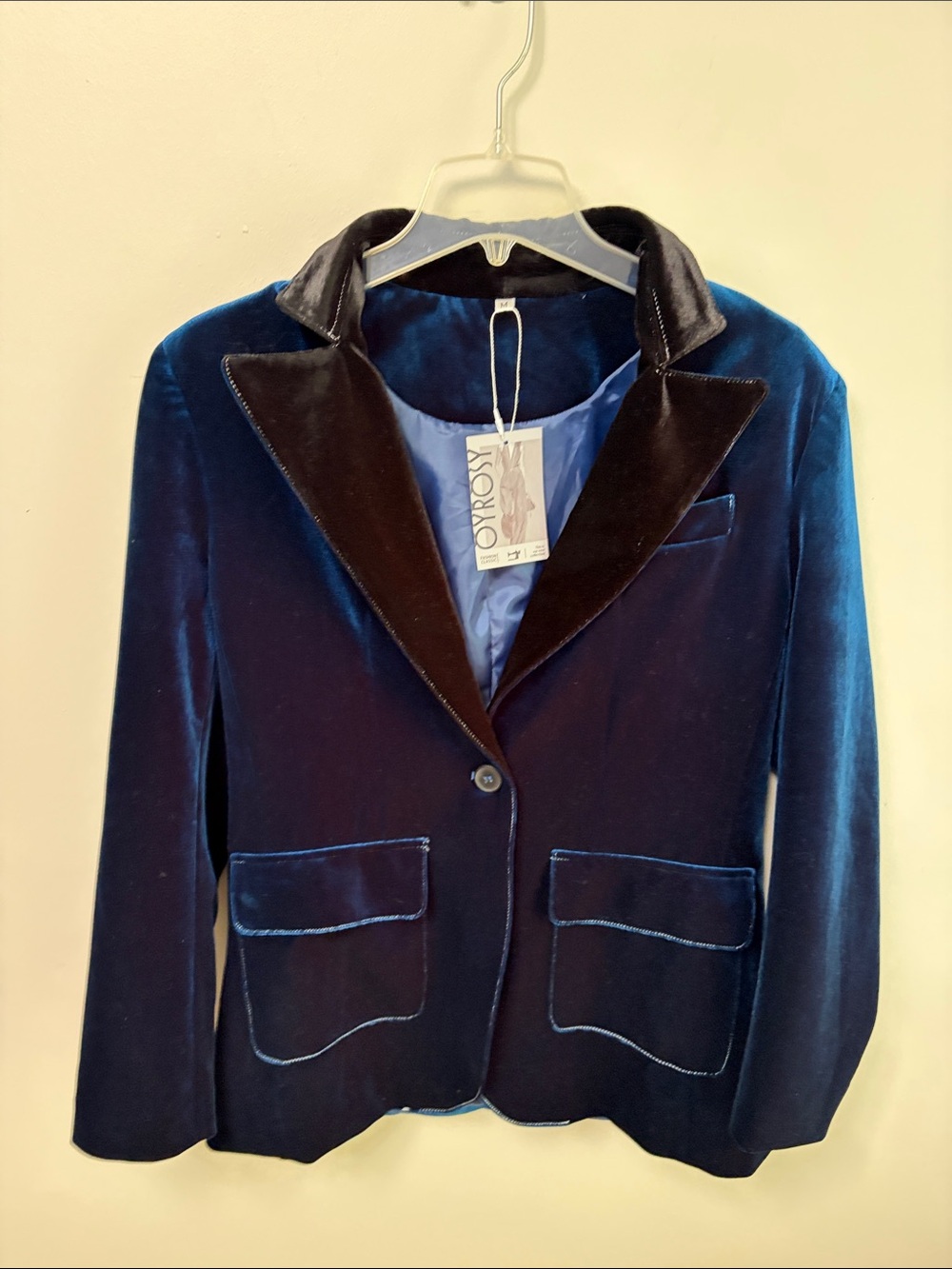 Oyrosy Women's Blue Velvet Blazer Jacket Black Lapels NWT Size Medium